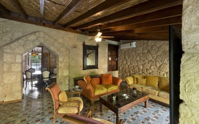 Villa Stone House by Amy Villas
