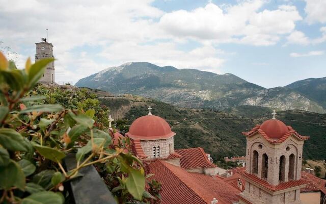 Country Style Private Rooms in Arachova