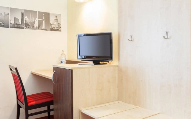 Hotel Mit-Mensch