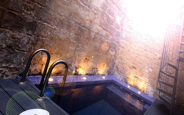 Loft independiente con Piscina compartida en Centro de Valencia