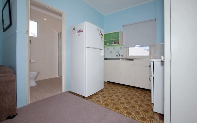 Pacific Units, Unit 2, 94 Magnus Street