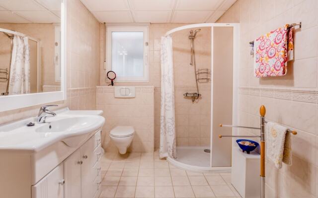 Deluxe Apartment in Albir With Pool & Garden