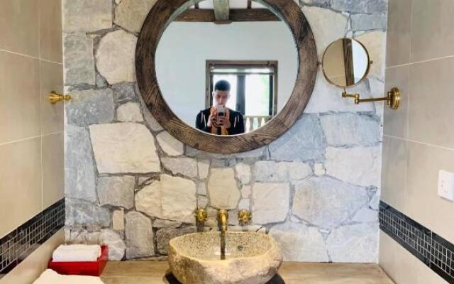 Sapa CatCat Hills Resort