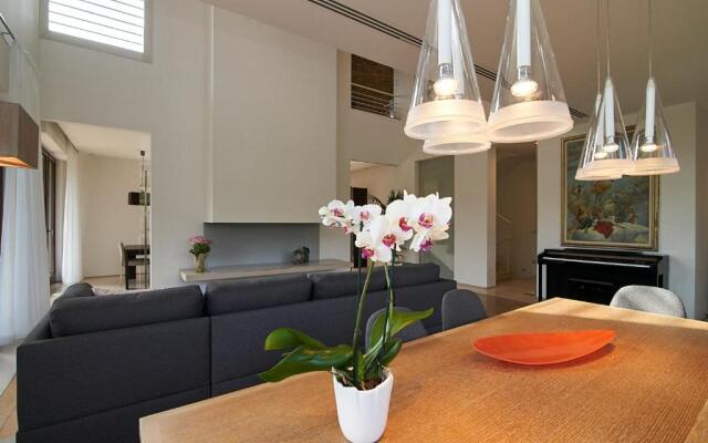 [Milan-Como Lake-Rho Fiera] Luxury Design Villa