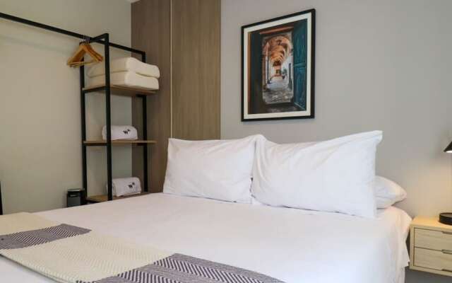 w Marvelous 2BR With Balcony in Miraflores