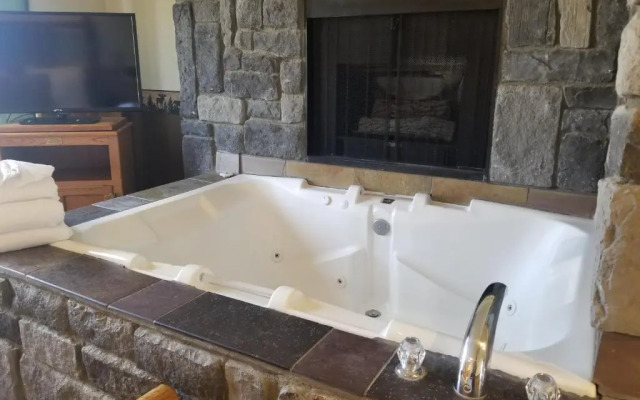 Rodeway Inn & Suites Fireside Lodge
