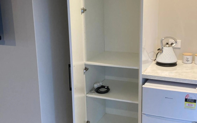 Cambridge Te Awa Rivertrail BnB