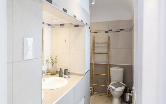 Captain's House Suites