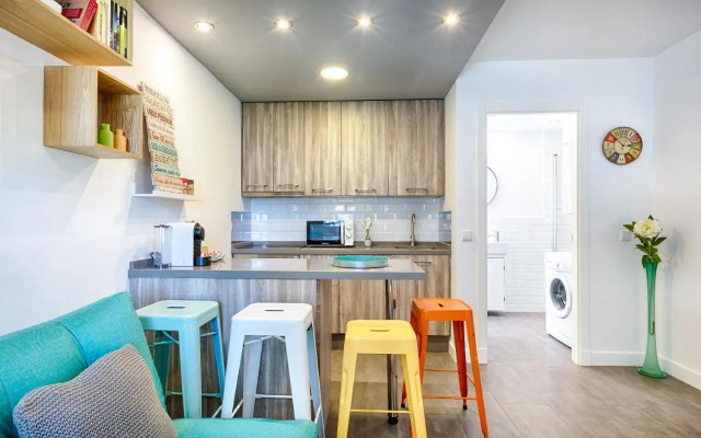 Beachside cosy apartment with pool