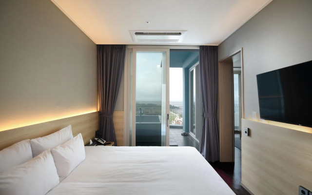 Ocean Soleview Hotel