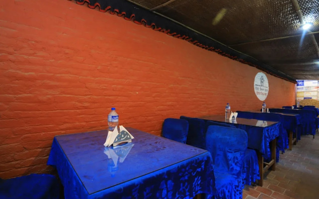OYO 299 Hotel Sweet Home