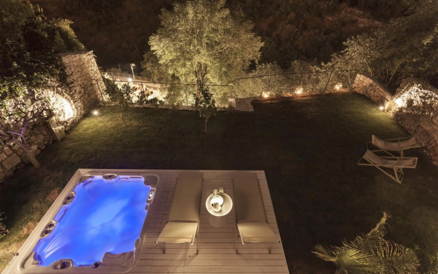 Locanda Don Serafino Historical Boutique Hotel