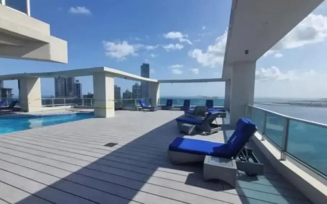 YC 701-C l Apartamento 2BR en av balboa