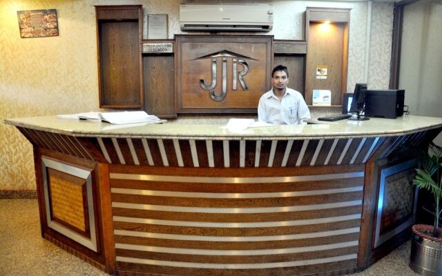 Hotel Shiraaz-2