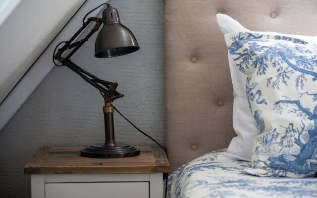 Zenzez Hotel & Lounge