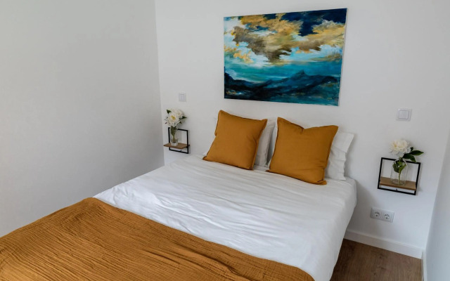 Feels Like Home Ajuda Modern Apartment