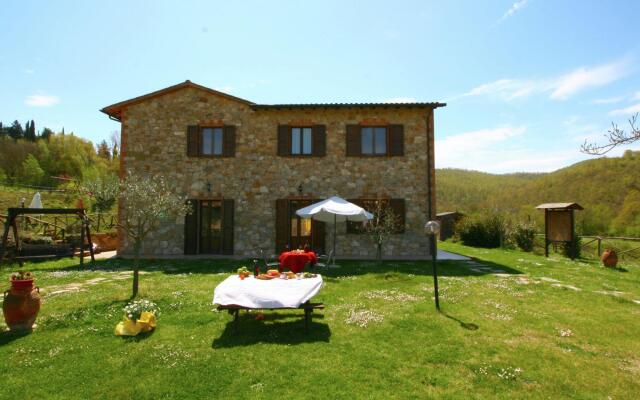 Stunning Farmhouse in Passignano with Swimming Pool