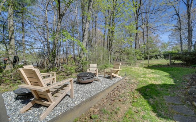 Restored Candler Log Cabin ~ 11 Mi to Asheville!