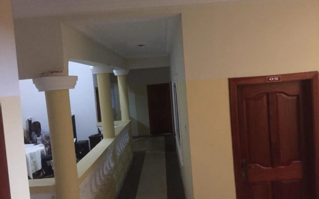 Nyaboa Hotel