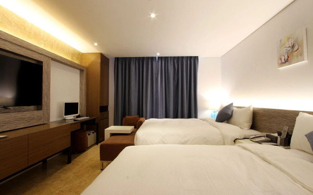 Royal Prime Hotel