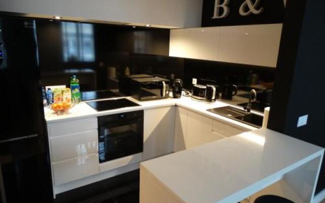 Black&White Apartment Wierzbowa 5