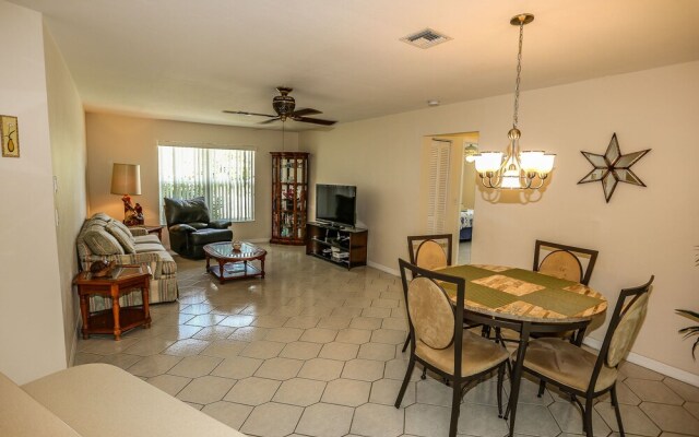 250 Albatross St. - M