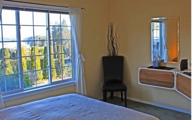 Adventure Tofino B&B