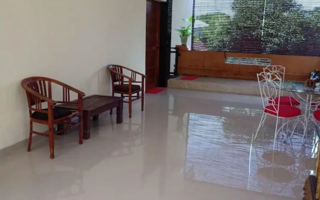 Ubud suites batuan