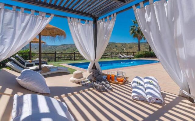 Cortijo Rueda Campos Tolox by Ruralidays