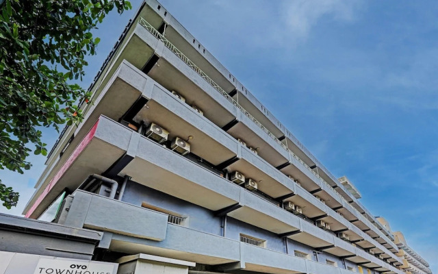 Spacious Comfort Stays at Ramamurthy Nagar
