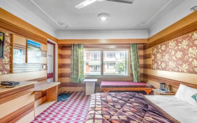1 BR Boutique stay in Rajbagh, Srinagar, by GuestHouser (C80A)