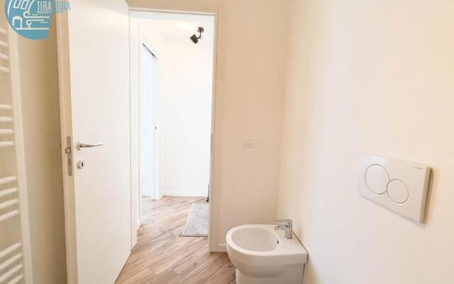 Basovizza 3 Nicole Tirabora Short Rent