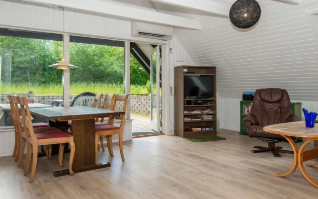 Peaceful Holiday Home in Ebeltoft near Sea