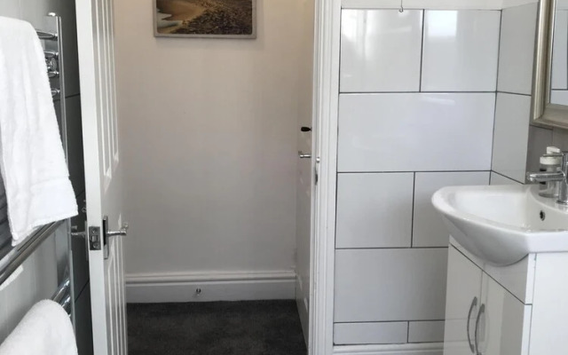 Stylish 3-bed Preston Home for Relaxing Comfy Stay