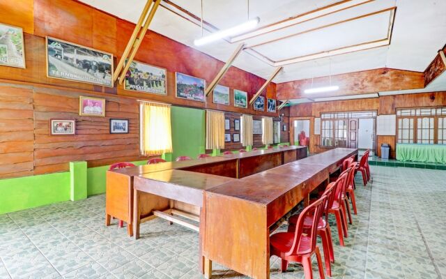 OYO Homes 90849 Cibeunying Homestay Cibodas Maribaya