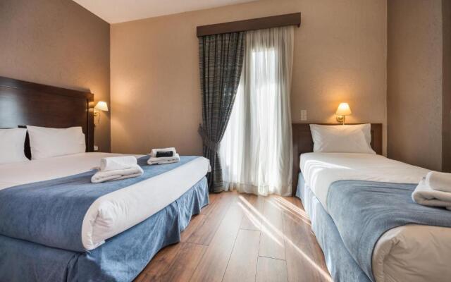 Arahova Inn Hotel