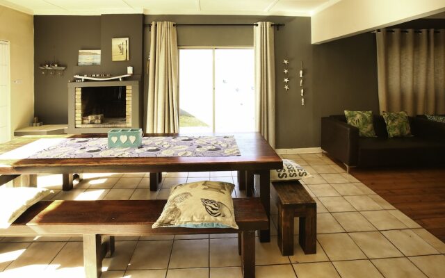 Wightman's Secret Langebaan 8-sleeper