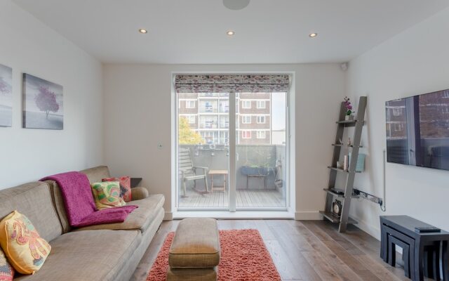 Spacious 2 Bedroom Apartment in Hackney