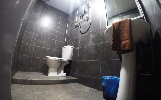 Monaco Boutique Hotel Kampung Air