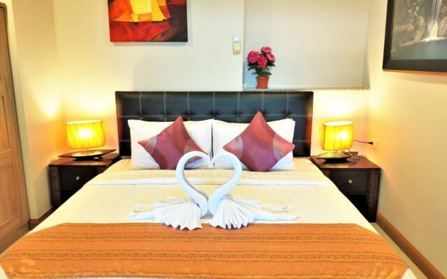 9B Spacious sea View Apartment Karon Beach Front