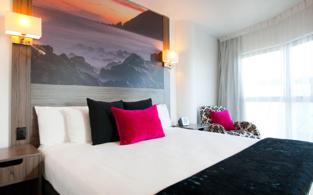 Mercure Wellington Central City Hotel and Apartments