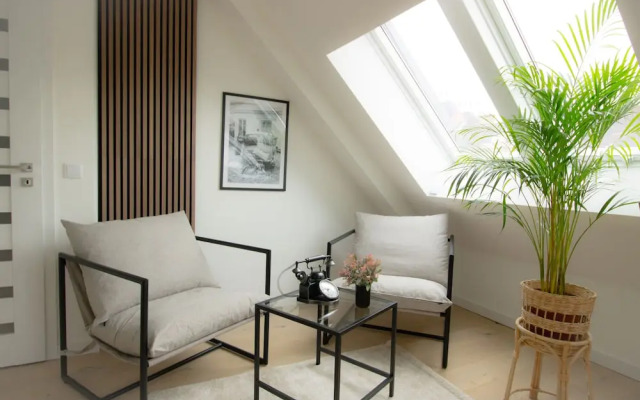 Stylish & Modern Apartment