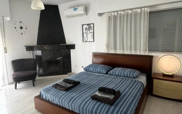 Top floor apartment in Nicosia with view!