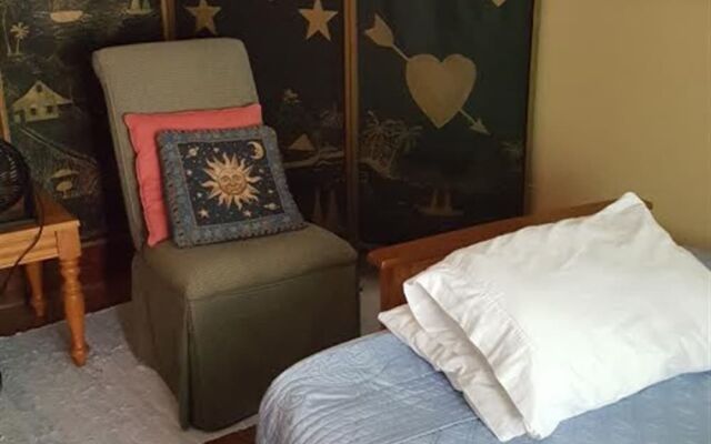 1922 Starkey House Bed & Breakfast Inn