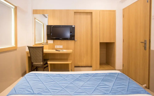 ZUZU Galaxy Annex Hotel