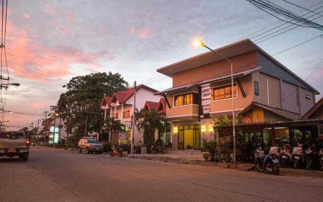 2 Rocks Boutique Hostel