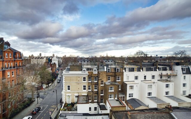 Modern Apartment in London with Sauna