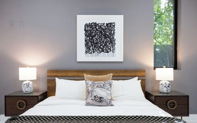 Private LA Retreat w/ Pool, Hot Tub & Fire Pit Near Melrose Ave The Martel House by Avantstay