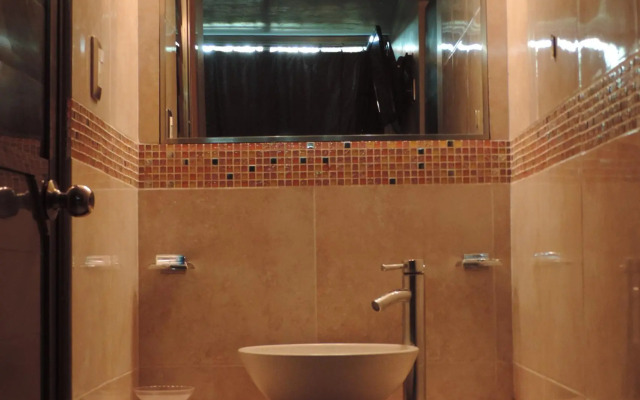 Hotel Juros