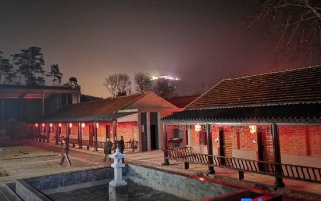 Zhiqing Hostel